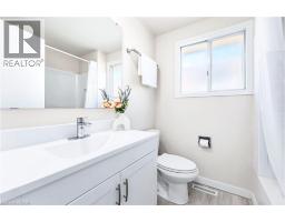 506 Lonelm Court Unit# A, Waterloo, ON N2L5E1 Photo 15