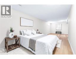 506 Lonelm Court Unit# A, Waterloo, ON N2L5E1 Photo 23