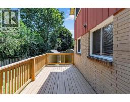 506 Lonelm Court Unit# A, Waterloo, ON N2L5E1 Photo 26