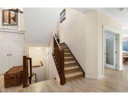 417 River Heights Drive, Cochrane, AB T4C0J3 Photo 18