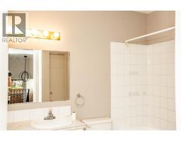 816 Canfield Way Sw, Calgary, AB T2W1K1 Photo 17