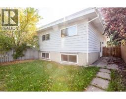 Bedroom - 816 Canfield Way Sw, Calgary, AB T2W1K1 Photo 7
