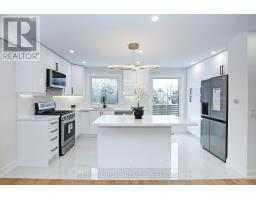 8 Hill Drive, Aurora, ON L4G3A6 Photo 11