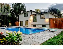 8 Hill Drive, Aurora, ON L4G3A6 Photo 37