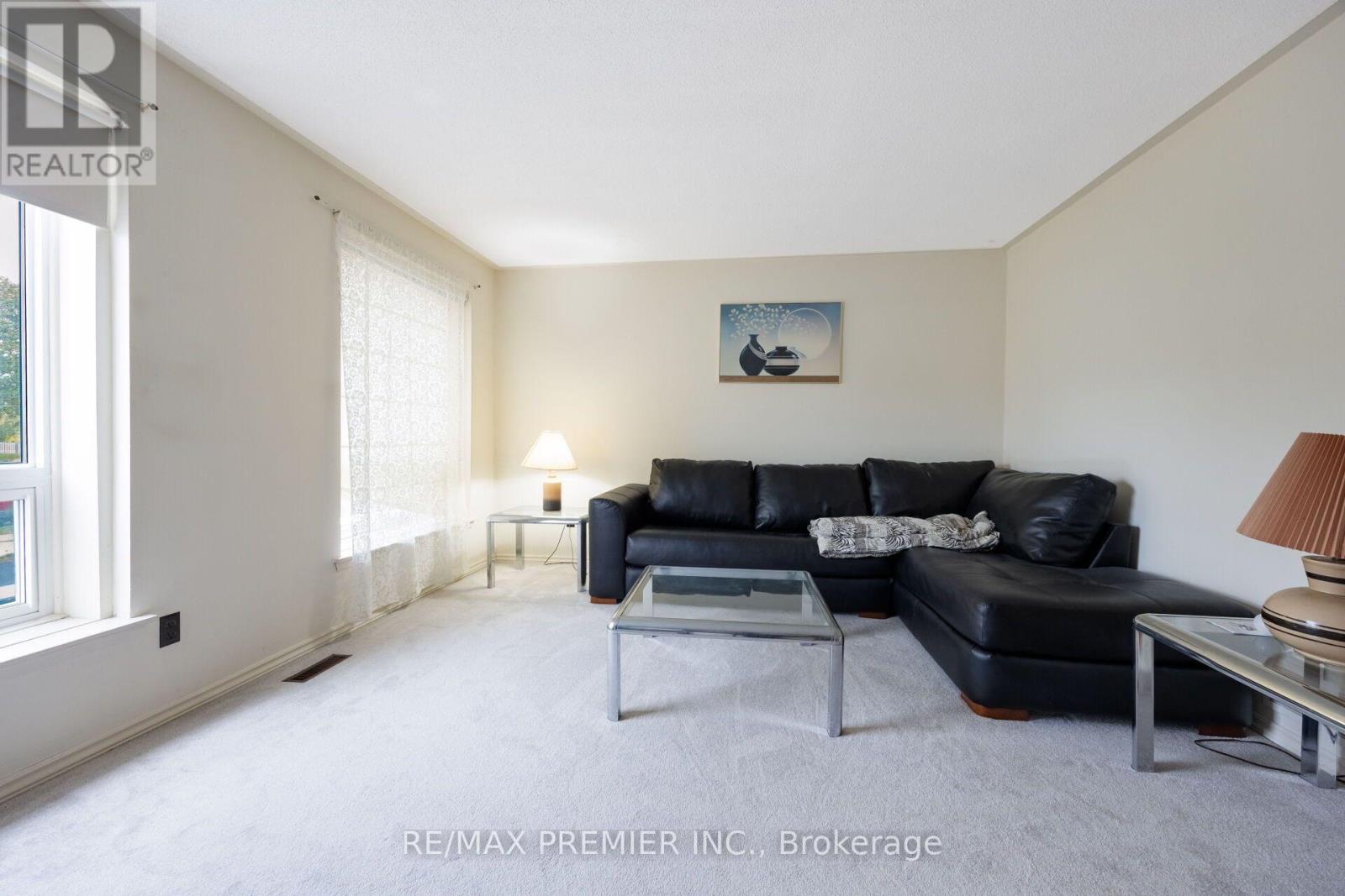 #UNIT 5 3 KENDLETON DRIVE - 14