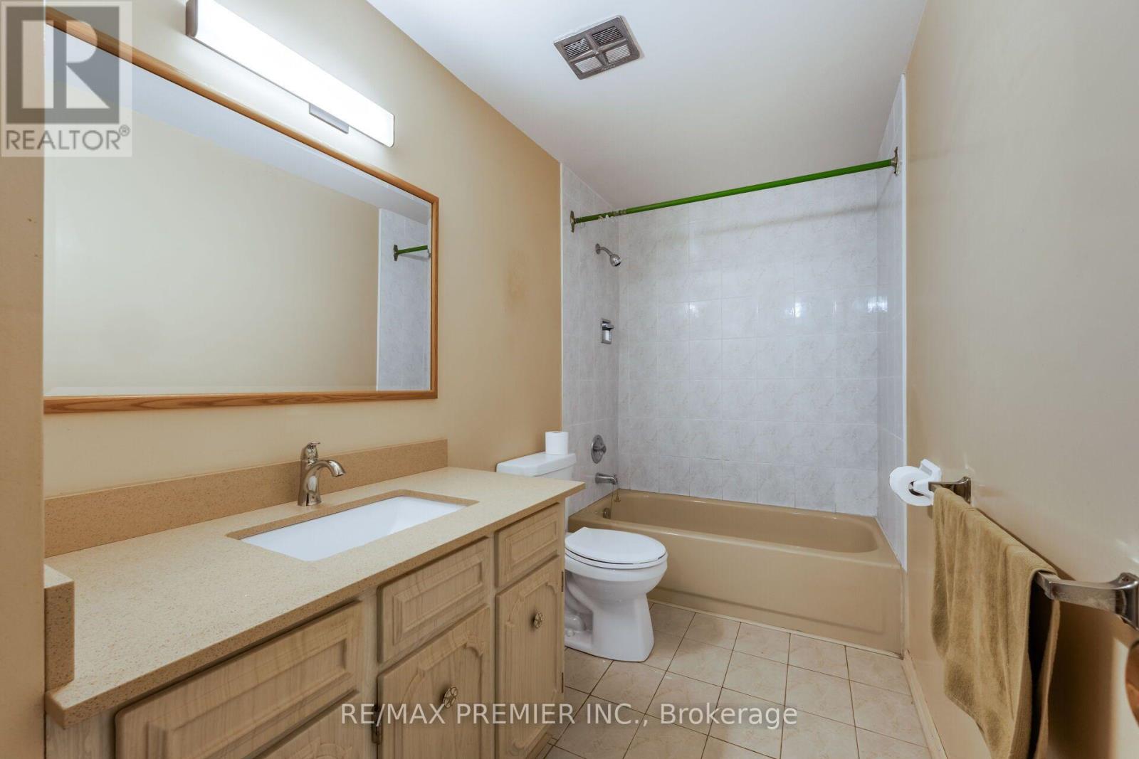 Unit 5- 3 Kendleton Drive, Toronto, ON photo 41