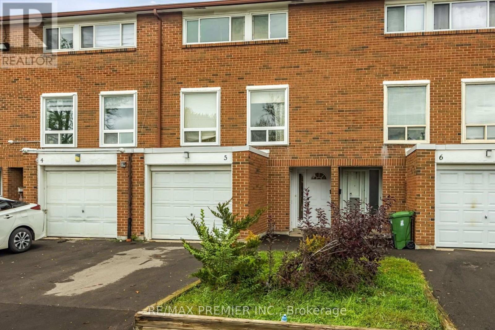 Unit 5- 3 Kendleton Drive, Toronto, ON photo 7
