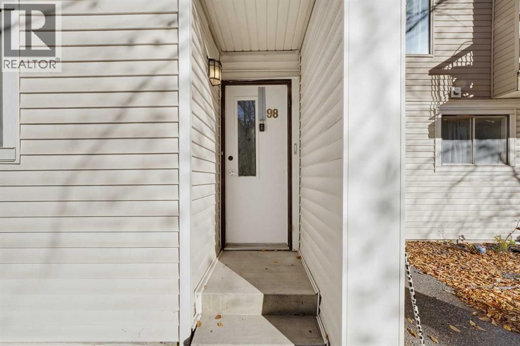 98, 2519 38 Street NE photo 5