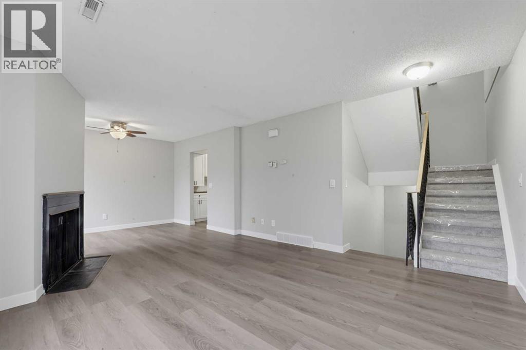 98, 2519 38 Street NE photo 8