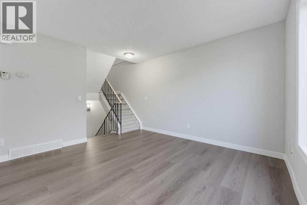 98, 2519 38 Street NE photo 9