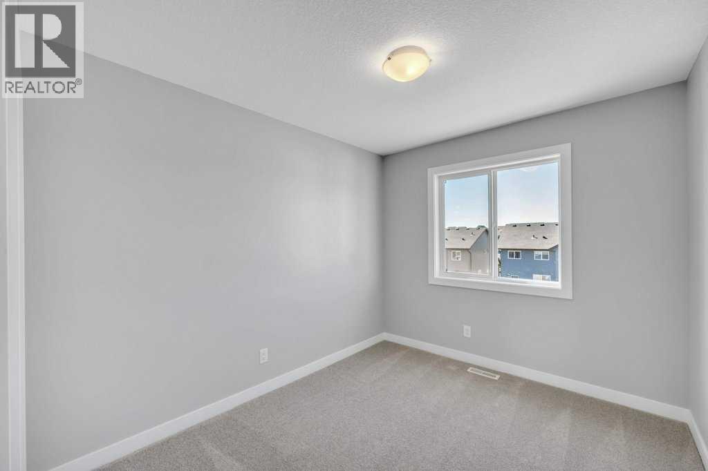 143 Amblefield Avenue NW photo 11