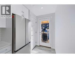 4pc Bathroom - 143 Amblefield Avenue Nw, Calgary, AB T3P2B8 Photo 15