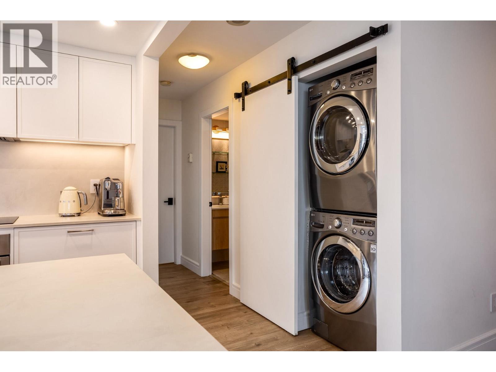 507 1201 MARINASIDE CRESCENT, Vancouver - Image 1