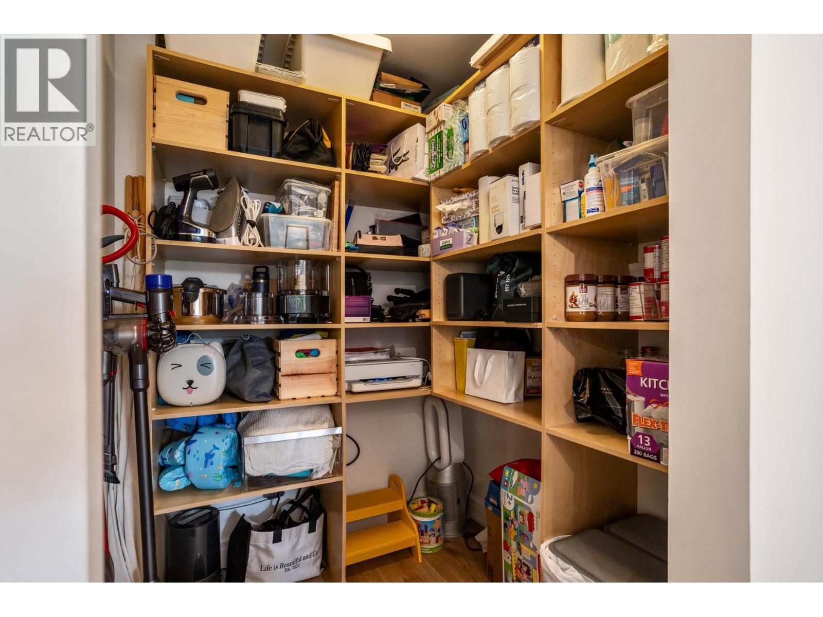 507 1201 MARINASIDE CRESCENT, Vancouver - Image 1