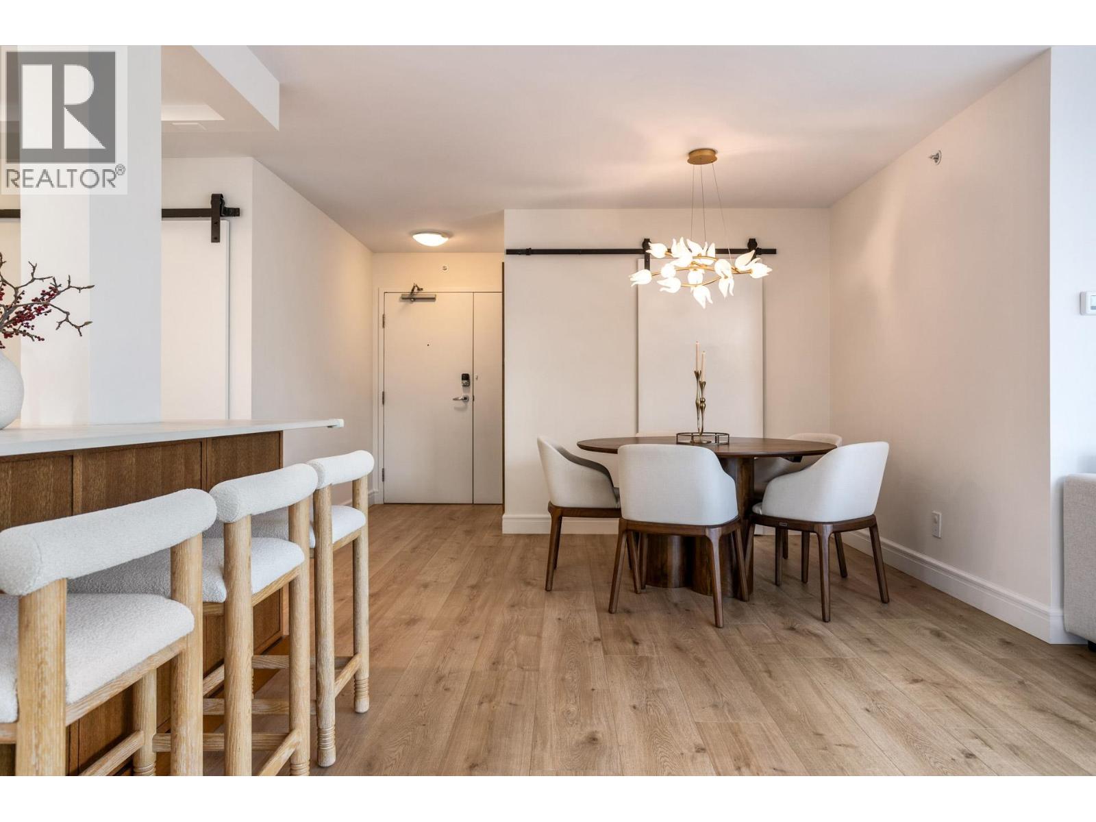 507 1201 MARINASIDE CRESCENT, Vancouver - Image 1