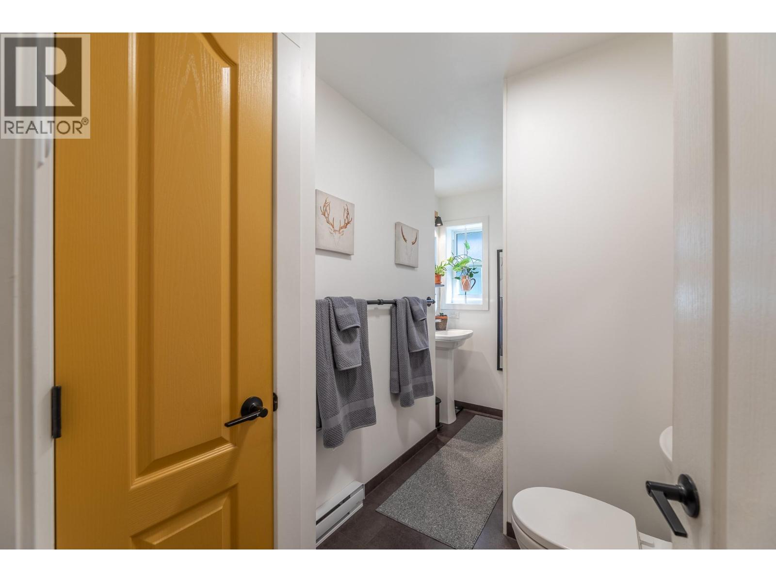 855 Fish Lake Road, Summerland