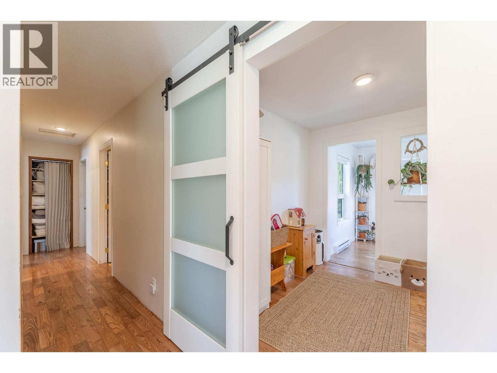 855 Fish Lake Road, Summerland