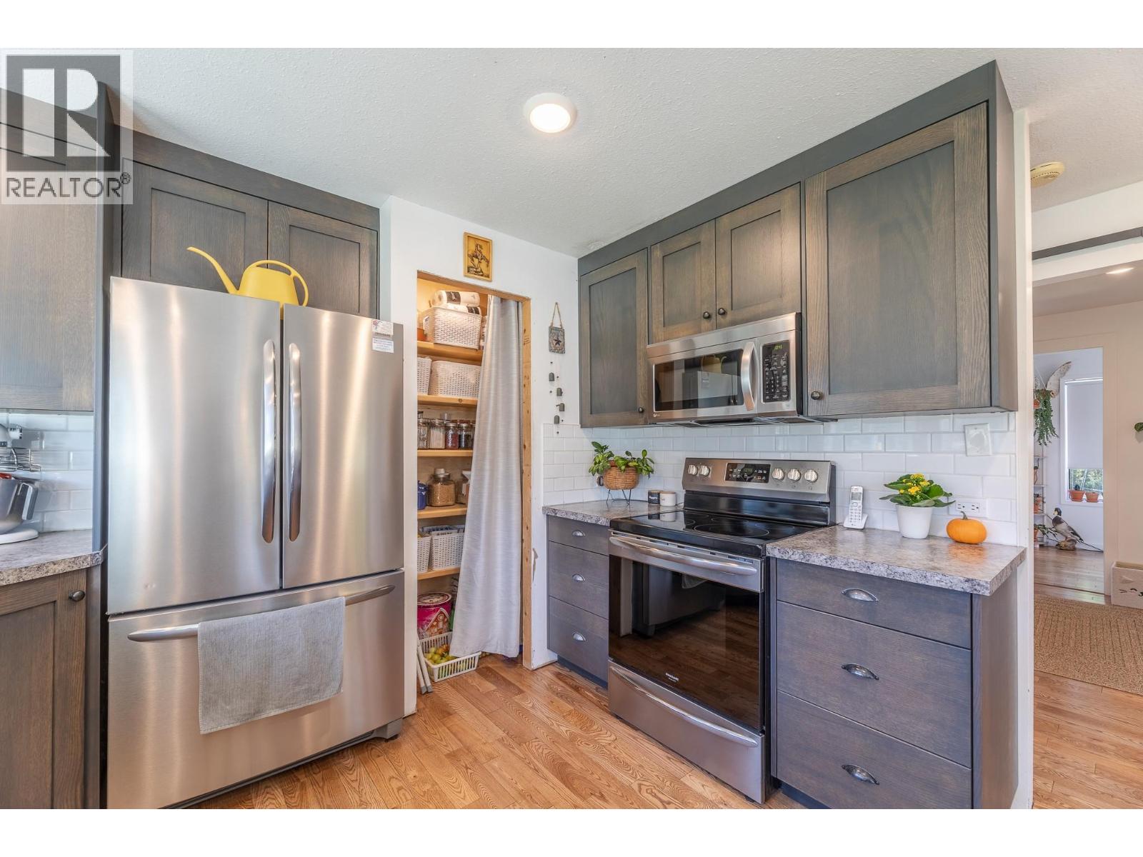 855 Fish Lake Road, Summerland