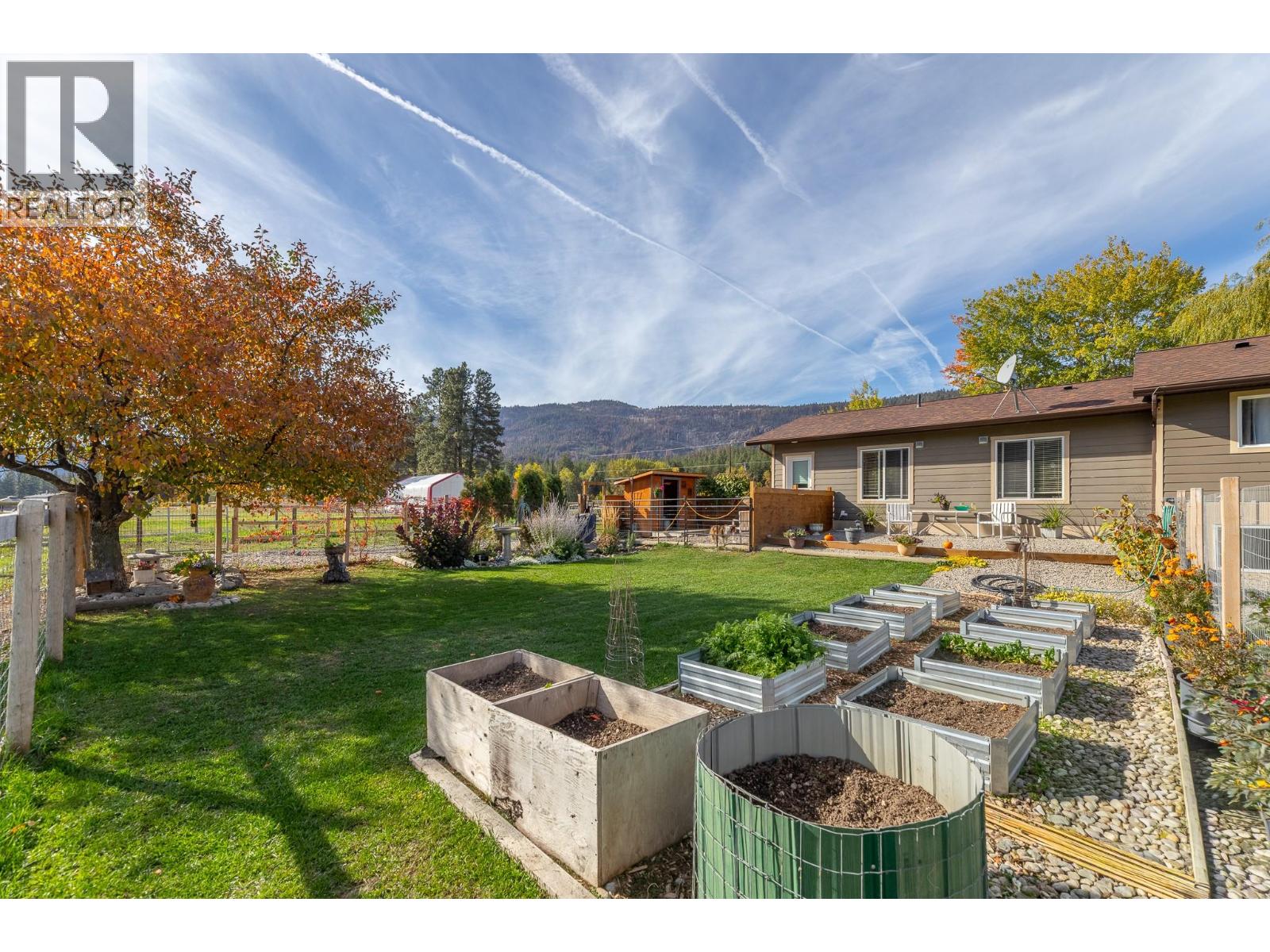 855 Fish Lake Road, Summerland