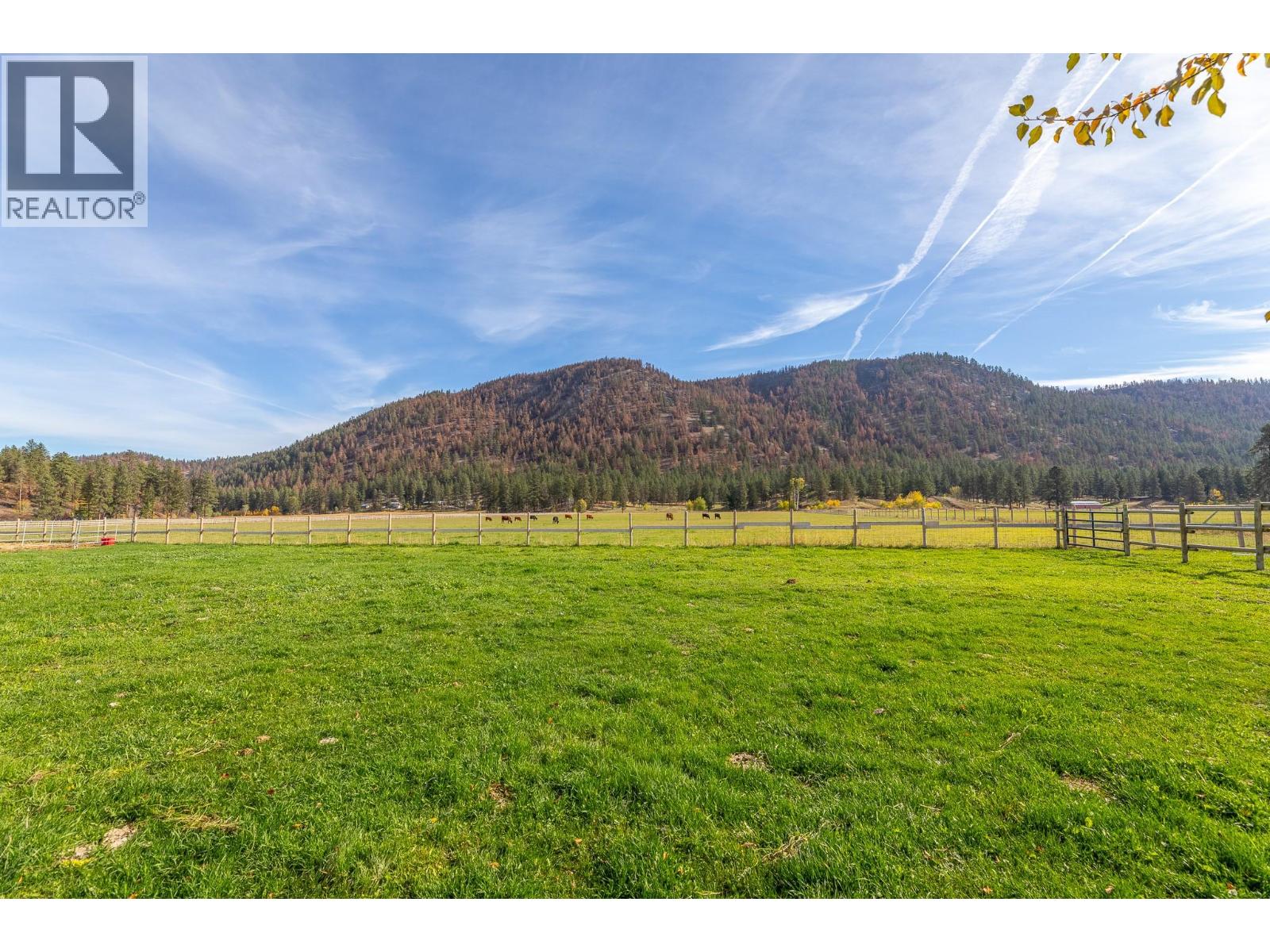 855 Fish Lake Road, Summerland