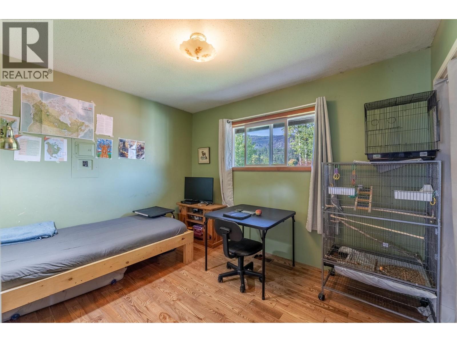 855 Fish Lake Road, Summerland