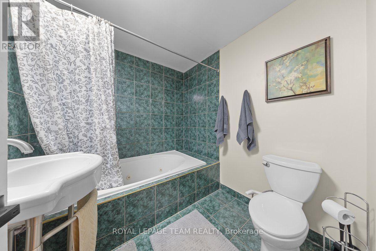 53 Meadowbank Drive — photo 26