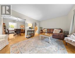 53 Meadowbank Drive, Ottawa, ON K2G0P1 Photo 8