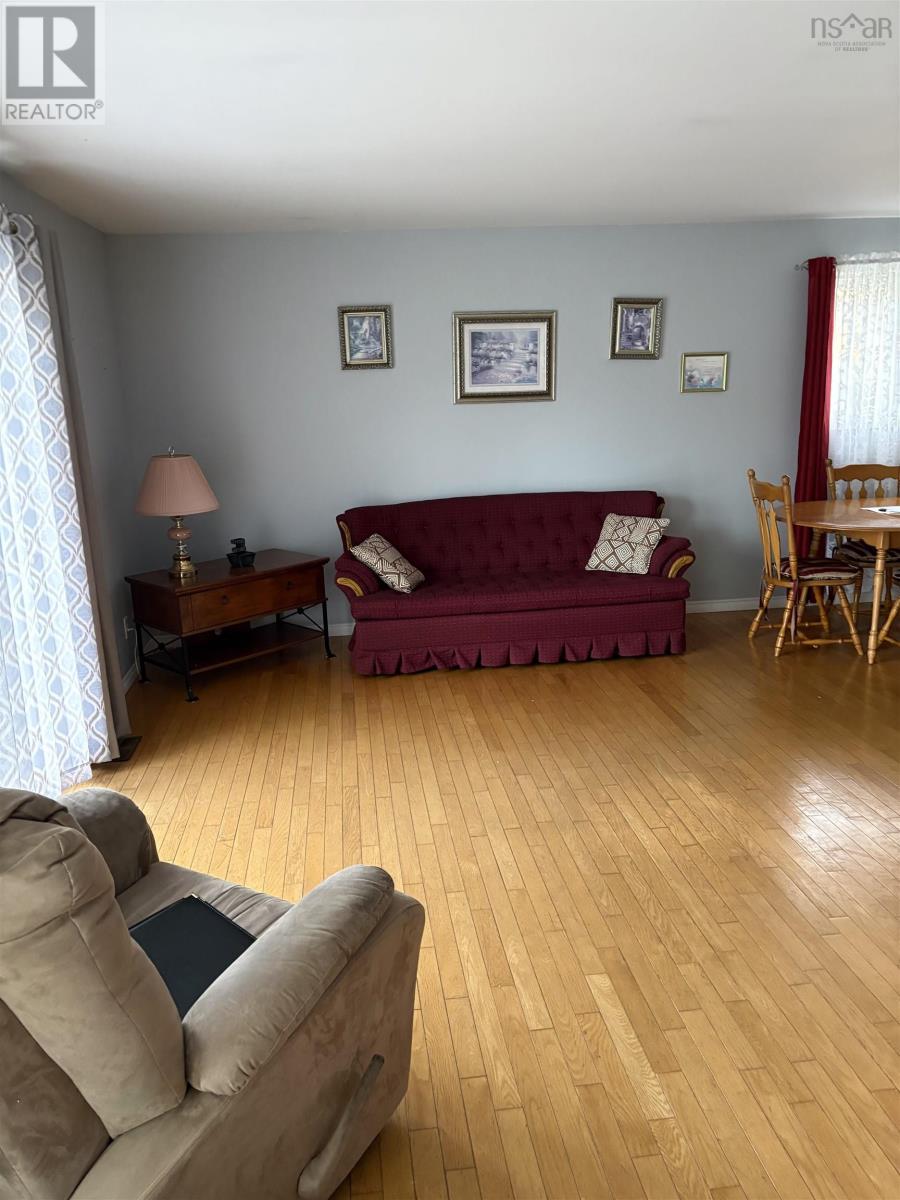 111 Greenhill Drive - 21
