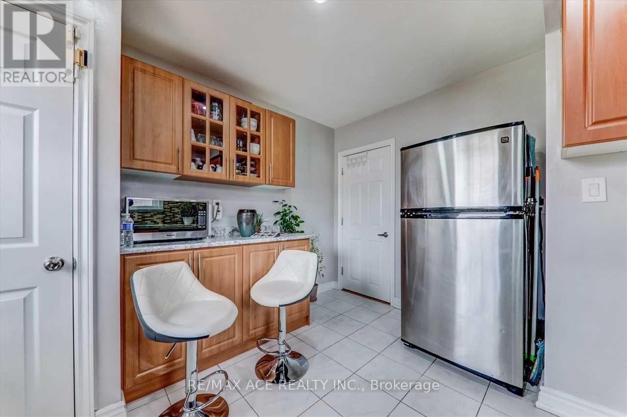 MAIN - 137 JANRAY DRIVE, Toronto (Woburn) — photo 4