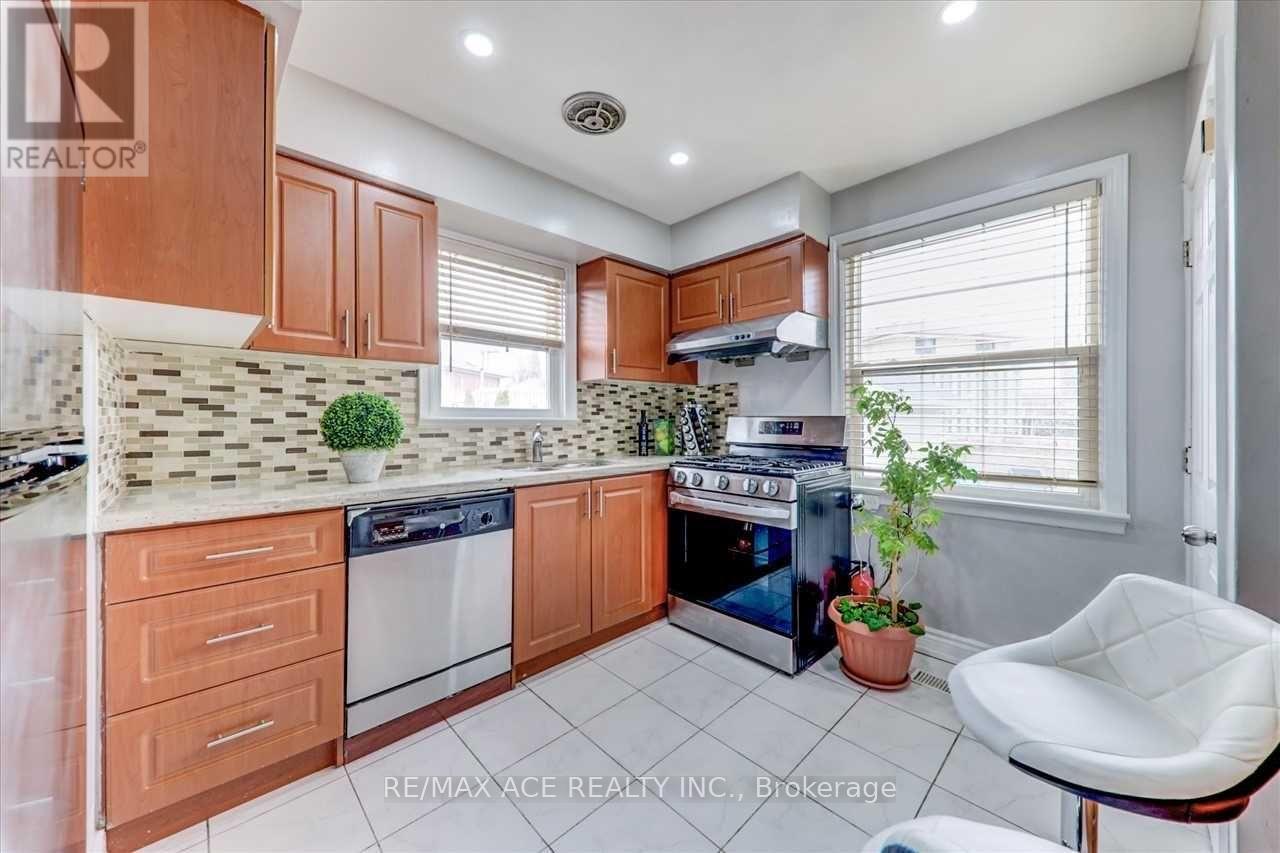 MAIN - 137 JANRAY DRIVE, Toronto (Woburn) — photo 5