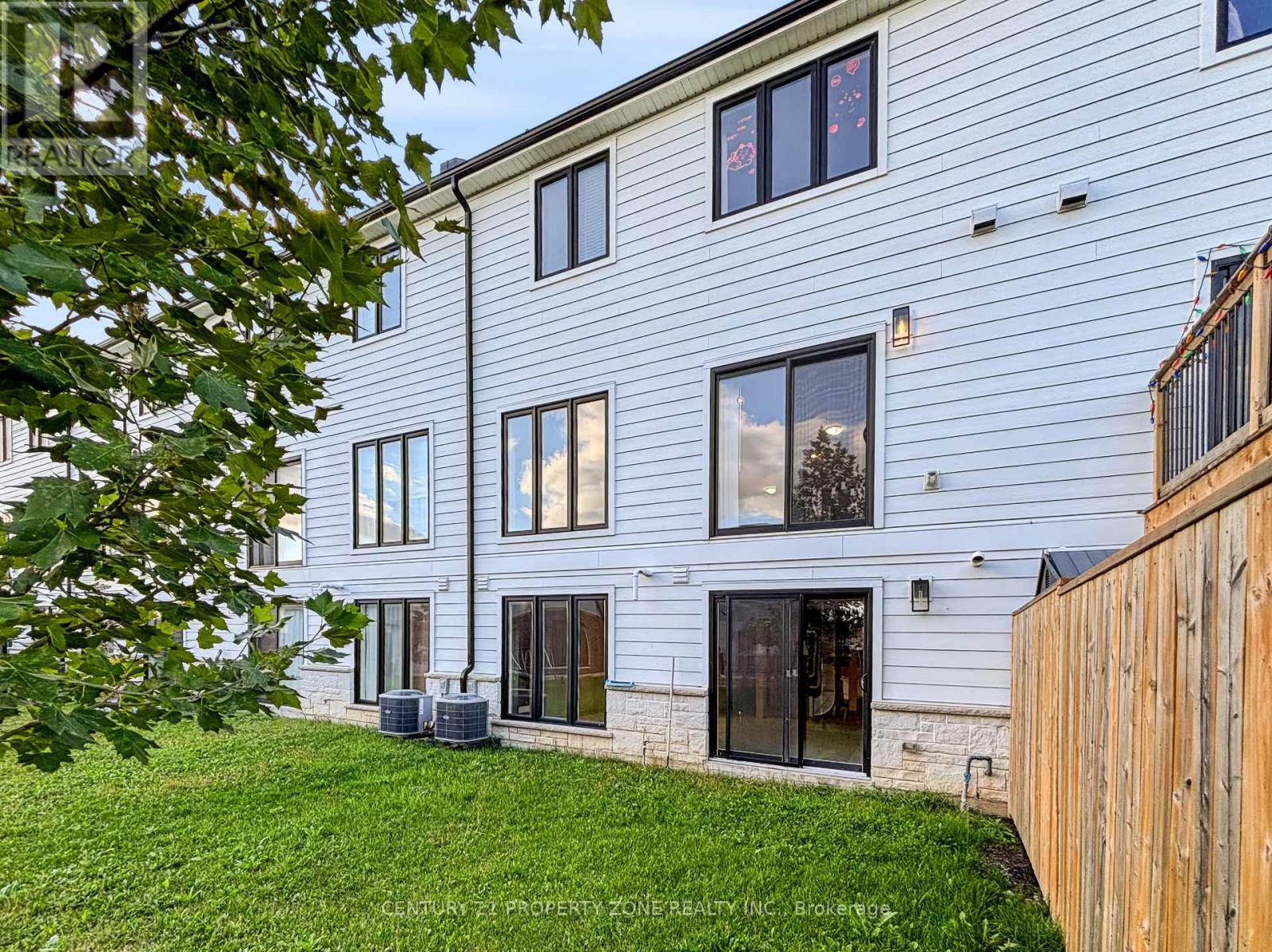 3596 Southbridge Avenue, London South, ON photo 41