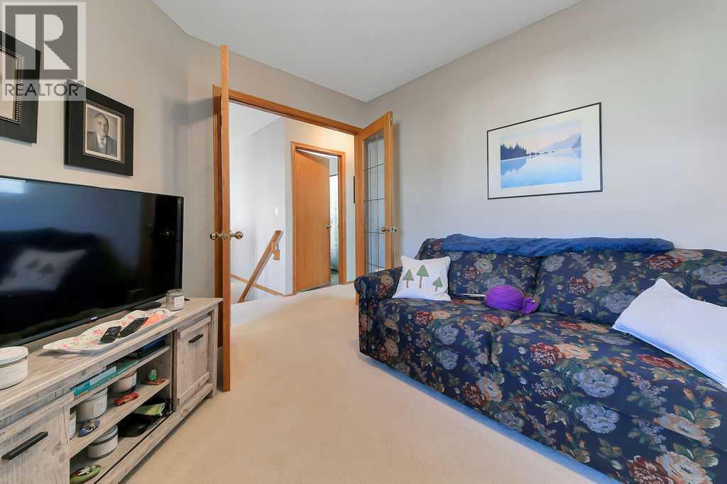 Bedroom 2 or Den