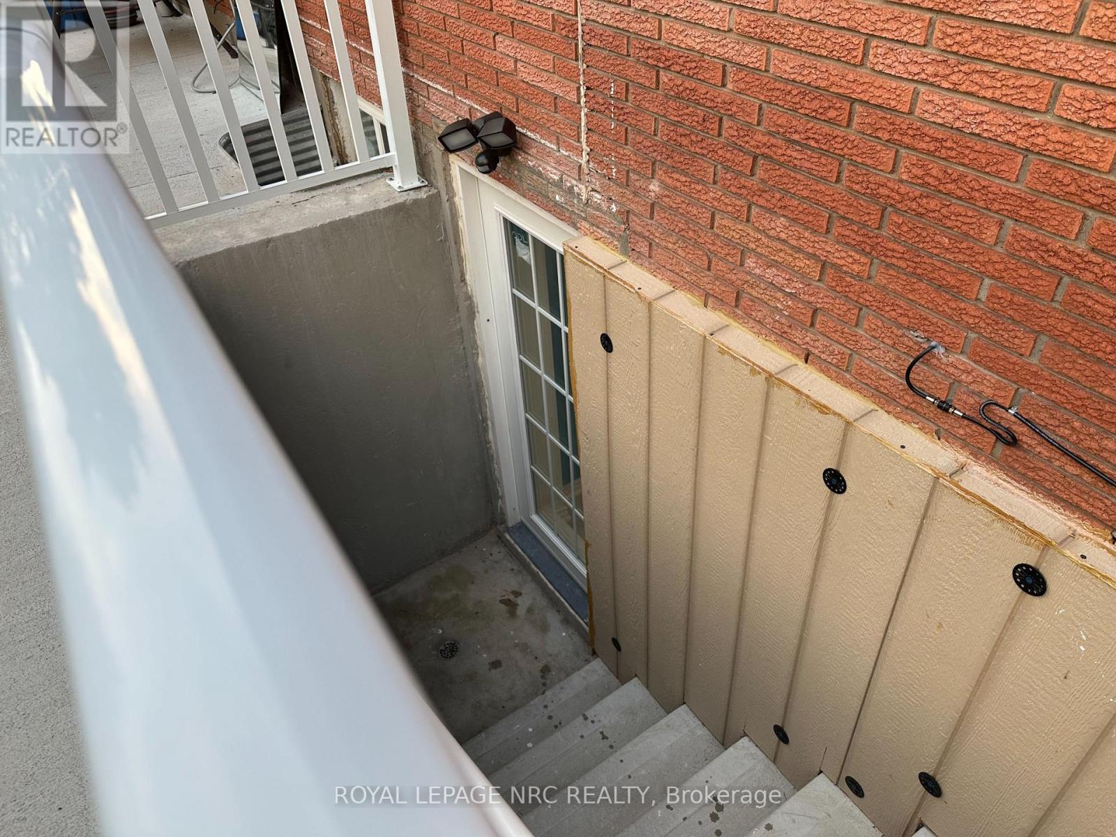 LOWER - 35 O'MARA DRIVE, St. Catharines (Vine/Linwell) — photo 5