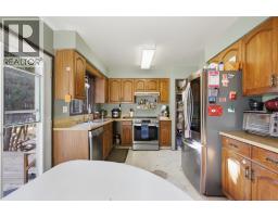 4pc Bathroom - 2309 Nechako Drive, Kamloops, BC V2E1T8 Photo 13