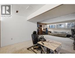 2pc Bathroom - 2309 Nechako Drive, Kamloops, BC V2E1T8 Photo 14