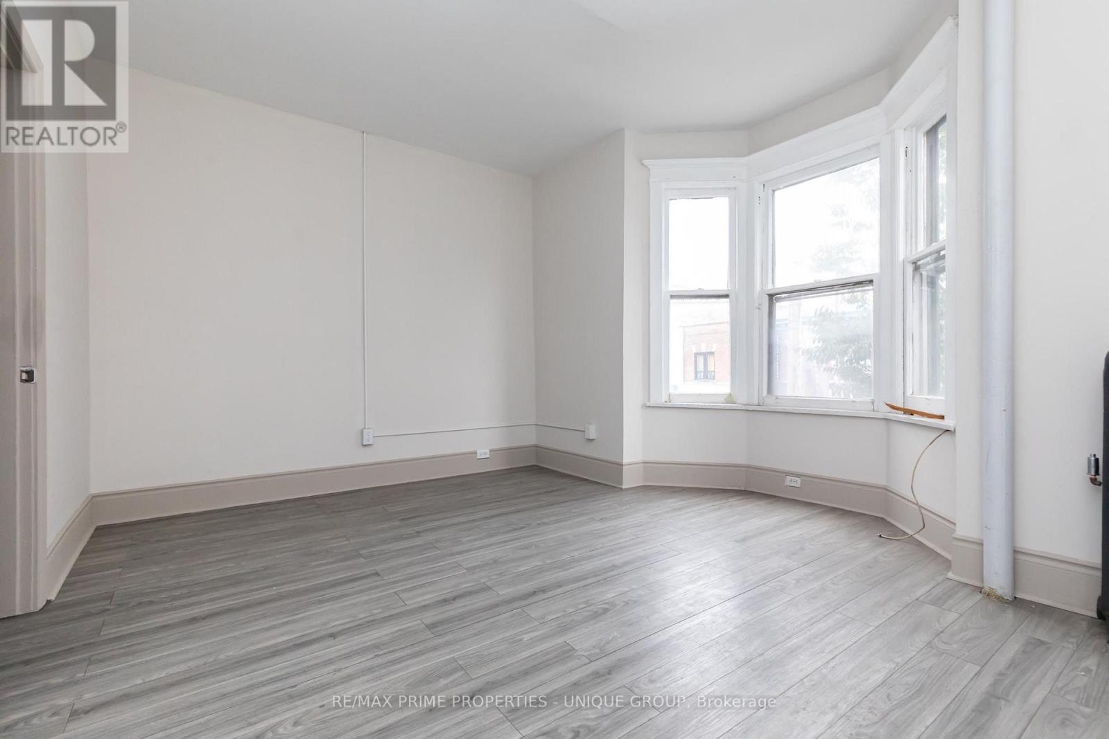 2 - 688 BLOOR STREET W, Toronto (Annex) — photo 2