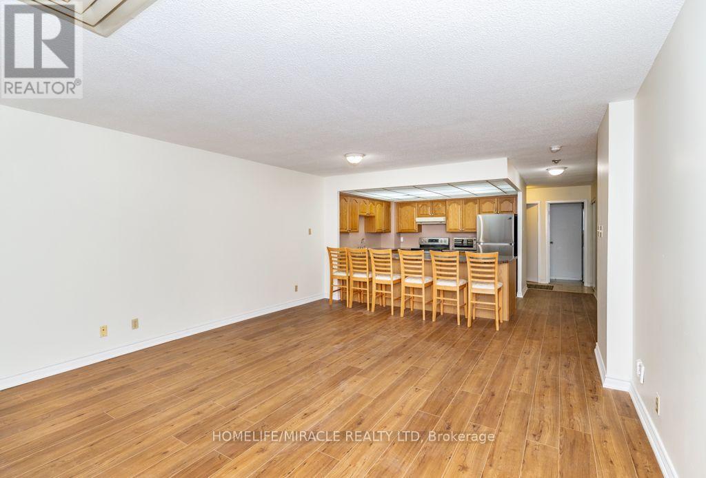 #102 8 SILVER BELL GROVE - 12