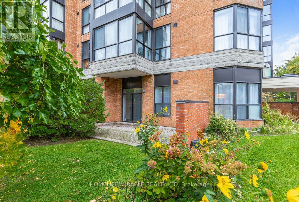 #102 8 SILVER BELL GROVE - 28
