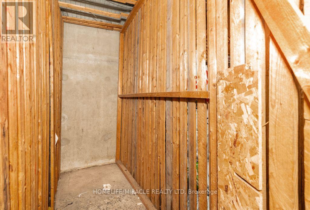 102- 8 Silver bell Grove, Toronto, ON photo 32