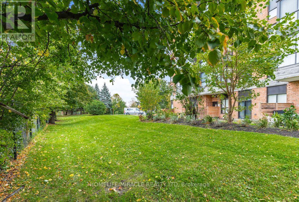 102- 8 Silver bell Grove, Toronto, ON photo 35
