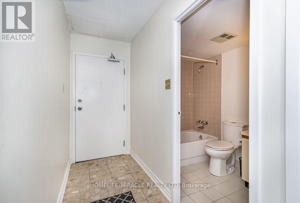 102- 8 Silver bell Grove, Toronto, ON photo 7