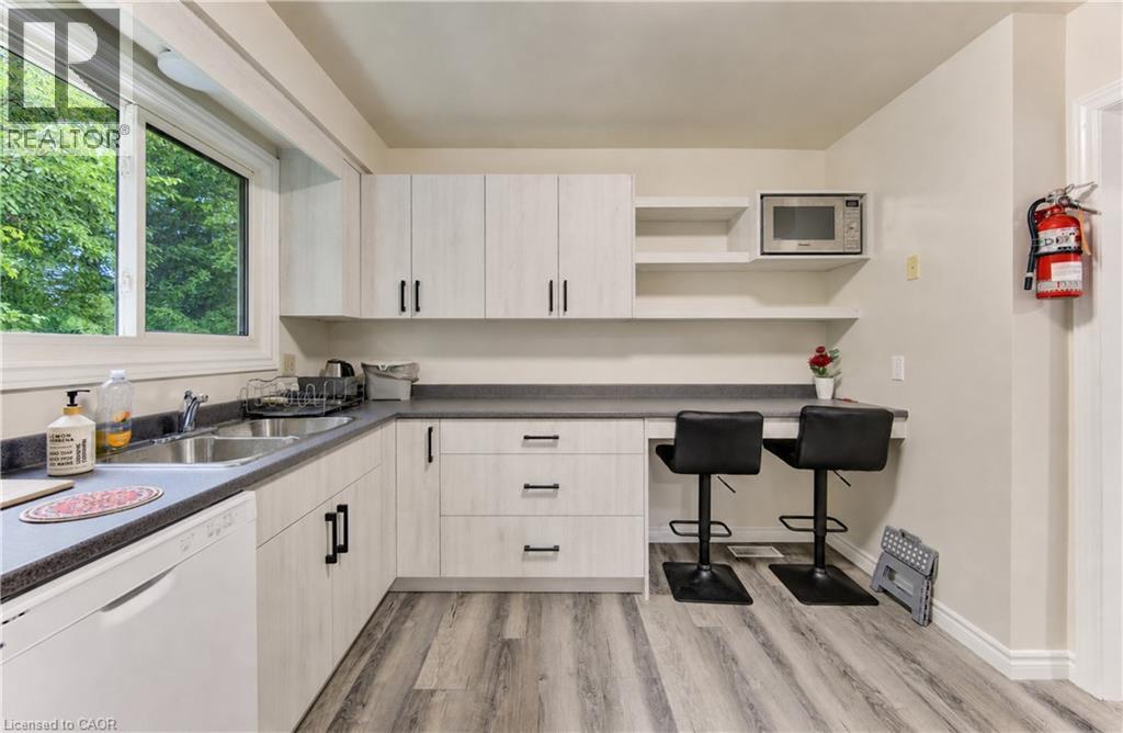 113 Churchill Street — photo 12