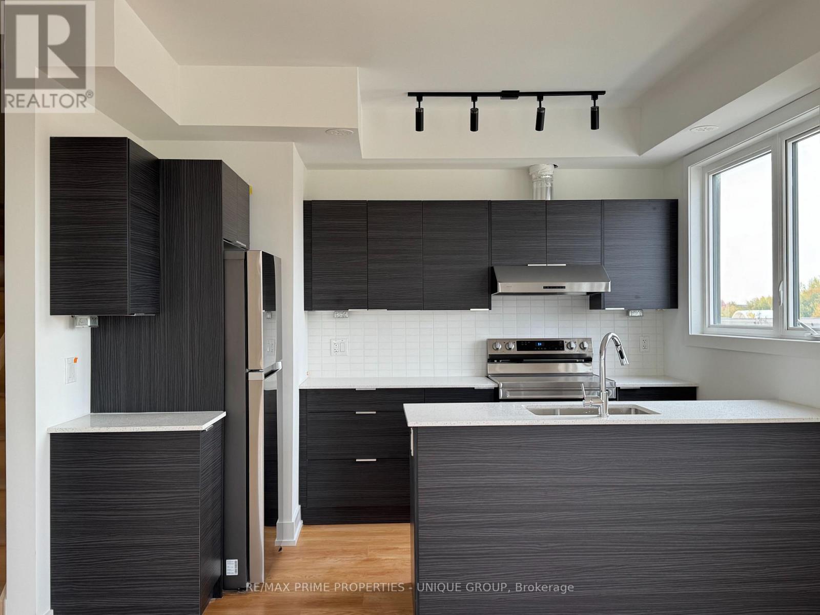 102 - 1 COMELY WAY, Markham (Milliken Mills West) — photo 4