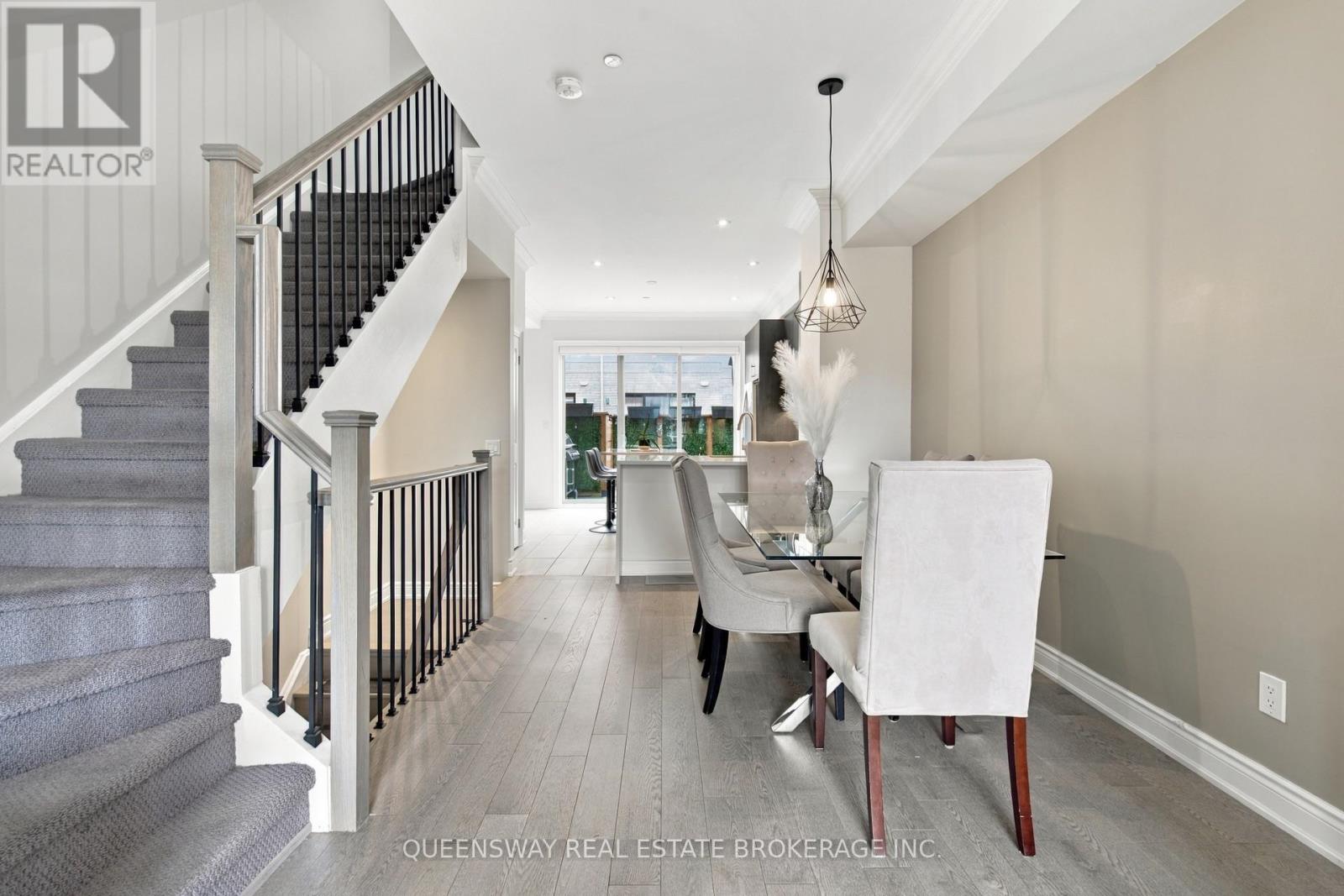 37 Twenty Ninth Street, Toronto, ON photo 10