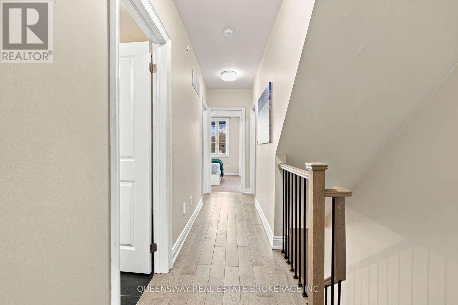37 Twenty Ninth Street, Toronto, ON photo 17