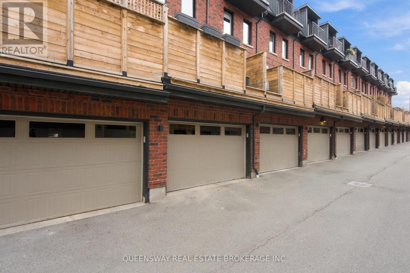 37 Twenty Ninth Street, Toronto, ON photo 32