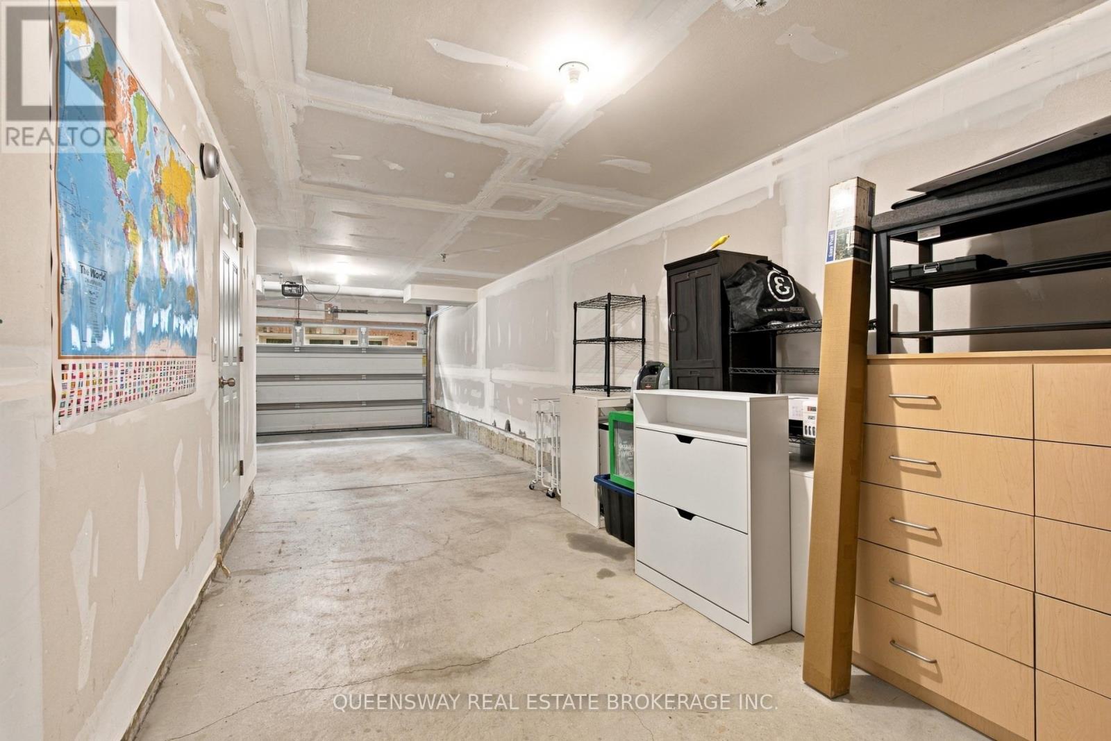 37 Twenty Ninth Street, Toronto, ON photo 34