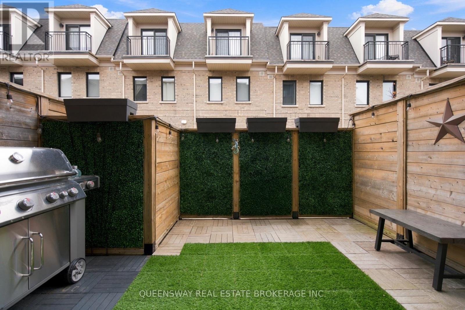 37 Twenty Ninth Street, Toronto, ON photo 8