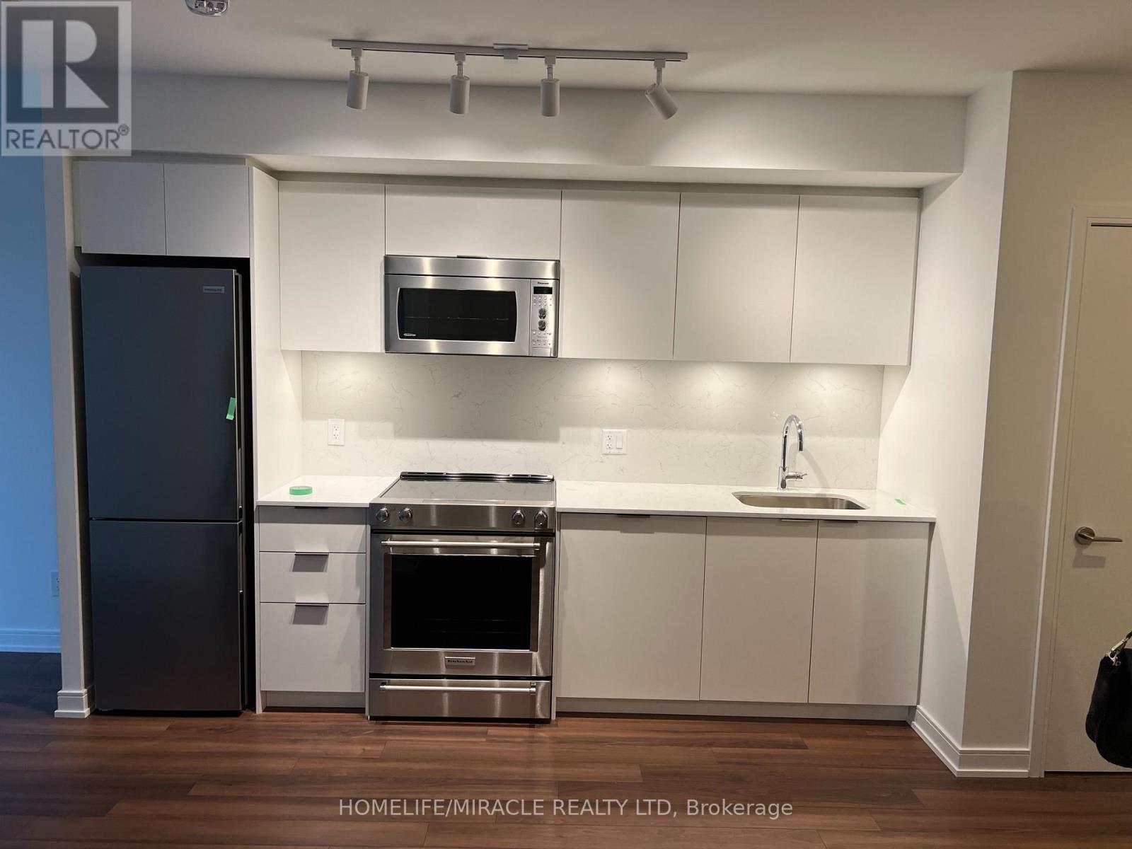 30 SAMUEL WOOD WAY N, Toronto (Islington-City Centre West) — photo 5