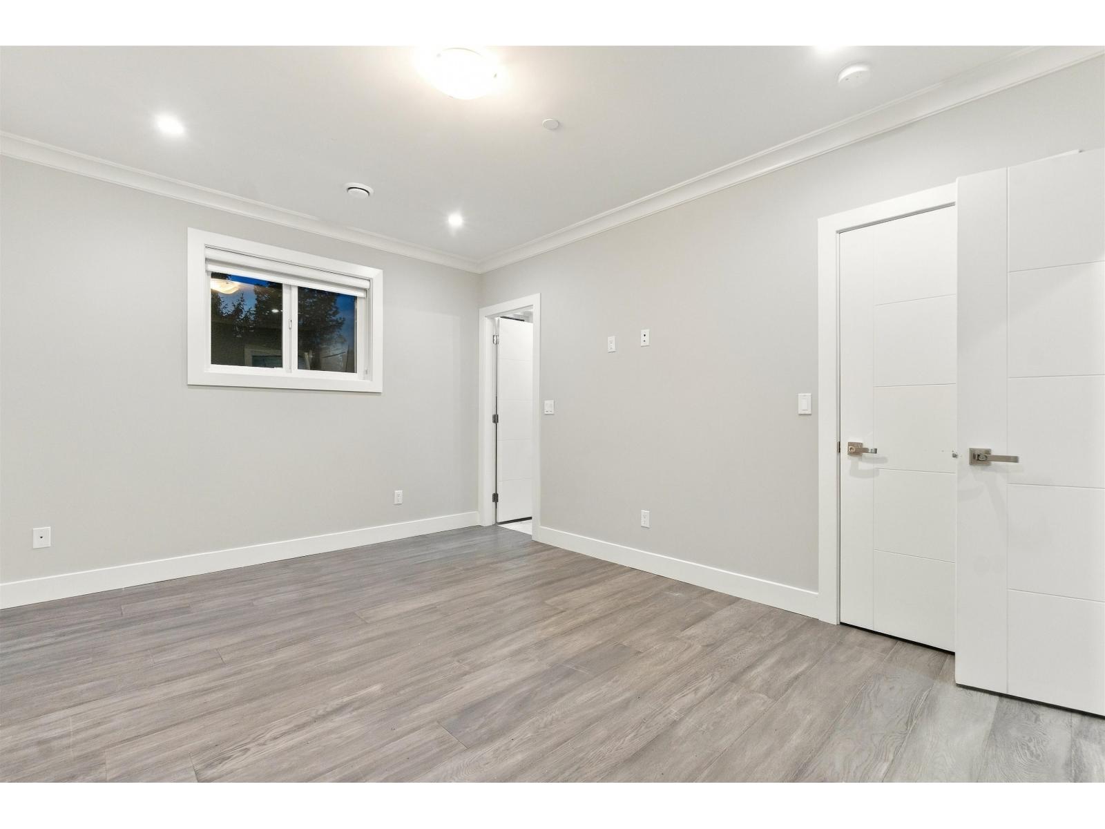 Photo of 15890 RUSSELL AVENUE 35